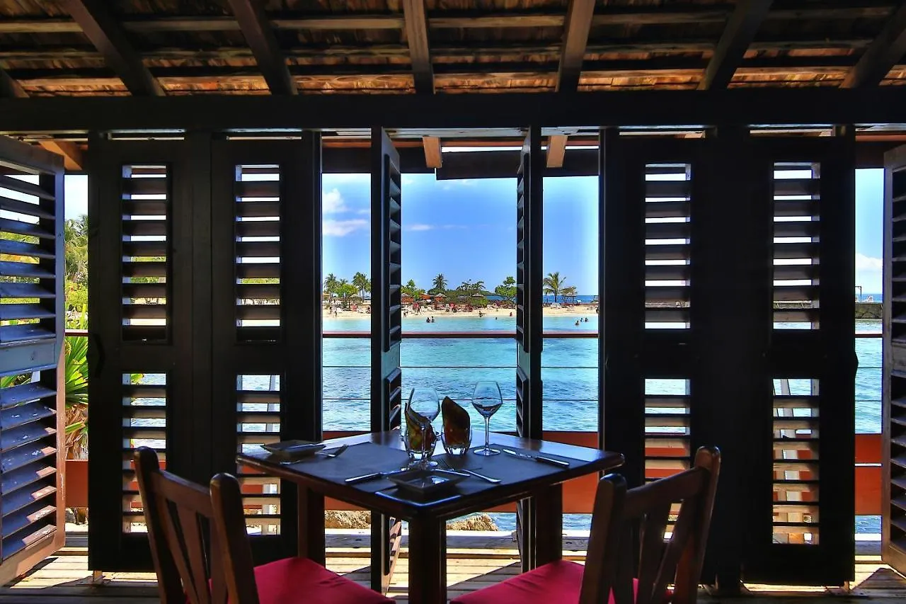 Mahogany Hotel Residence & Spa Le Gosier  4*, Le Gosier (Grande-Terre) Guadeloupe